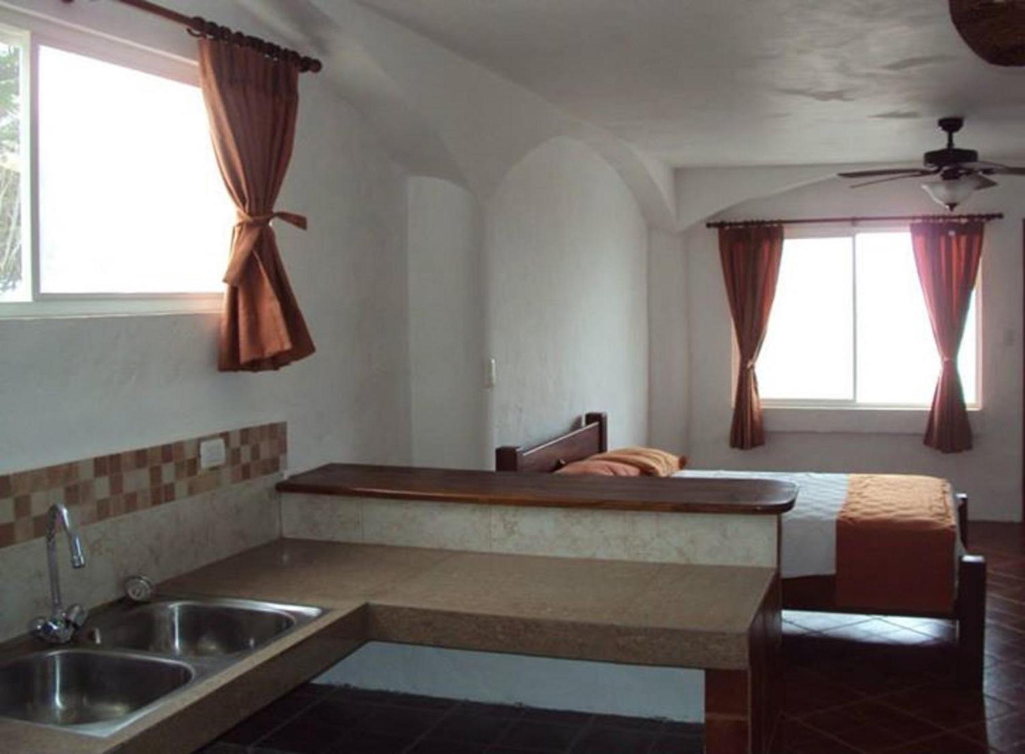 Sundown Beach Hotel 카노아 객실 사진